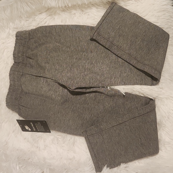 Girls Nike Tech Set - Picture 6 of 8